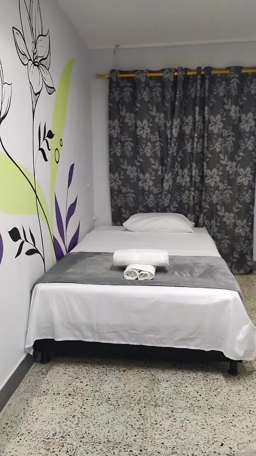 Transformation Hostel Medellin 0*,